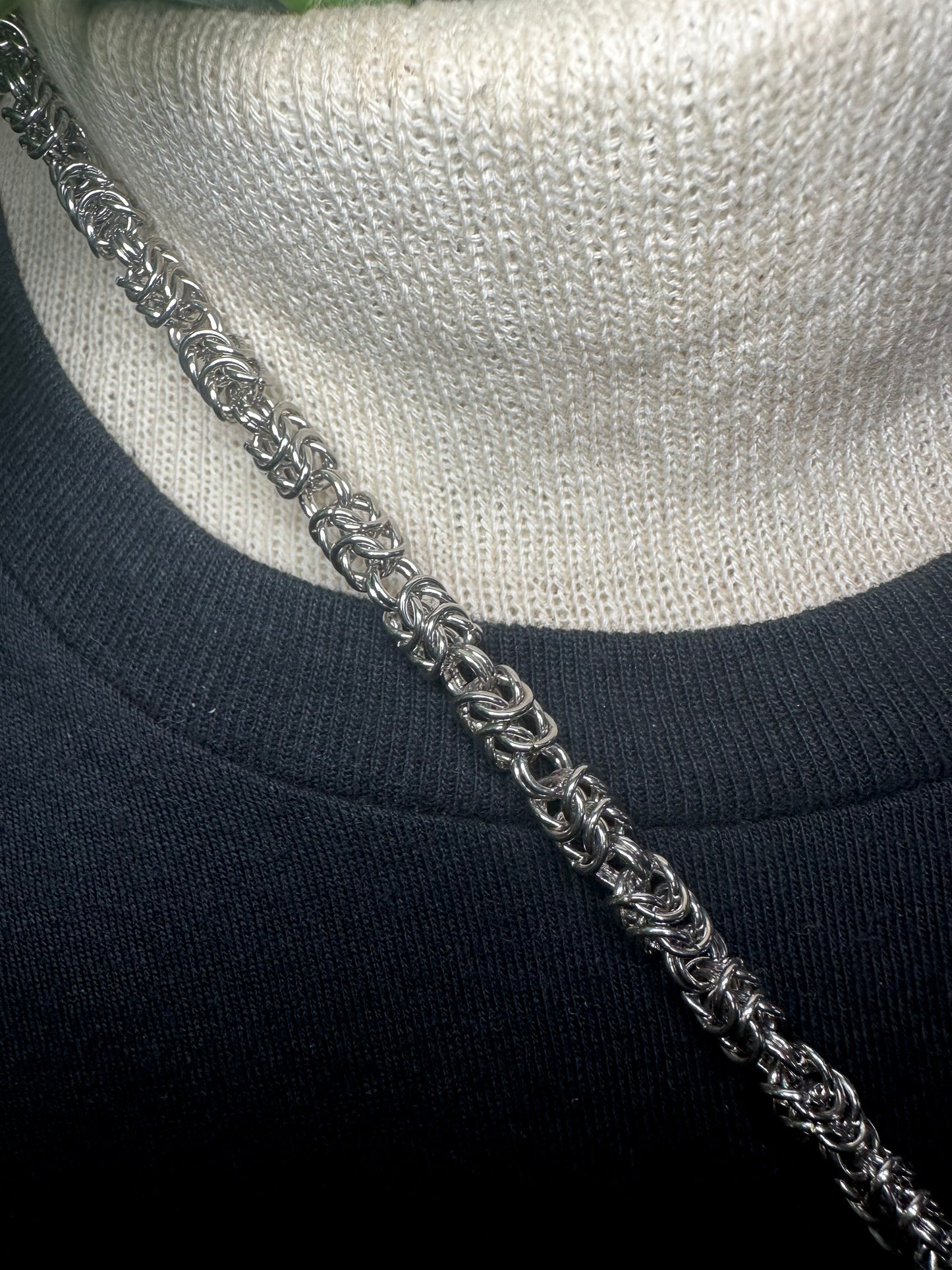 Hybrid Box Chain w/ Heavy Ram Mjolnir